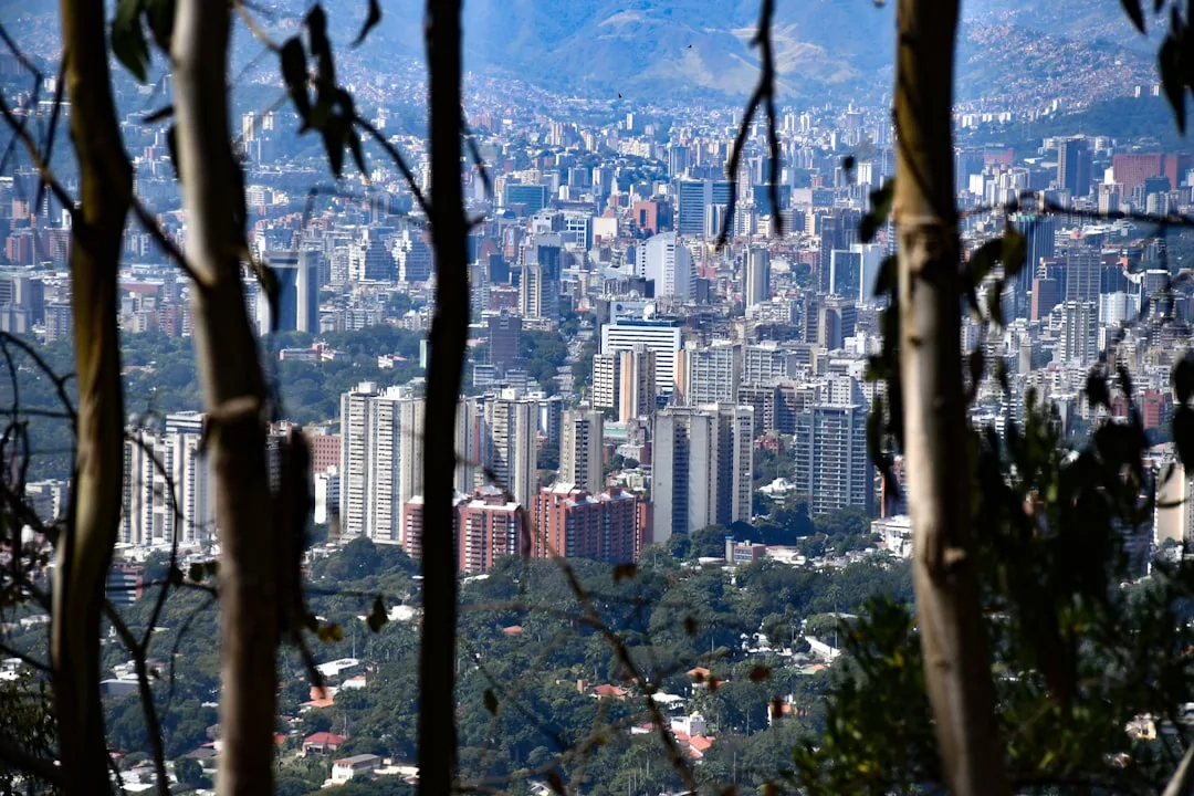 Aterriza en Venezuela el equipo español de rescate tras los terremotos