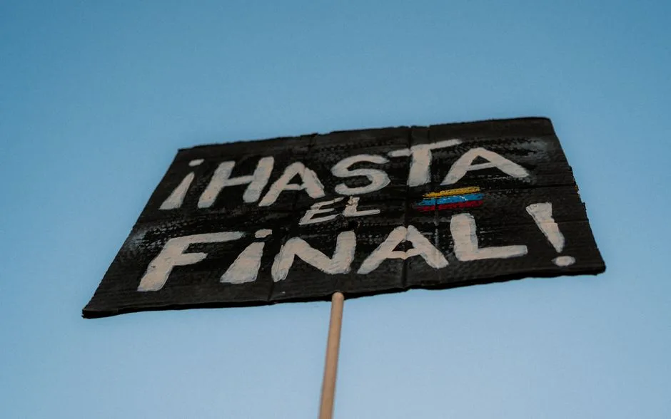 España elimina a Uruguay y lidera el Grupo H