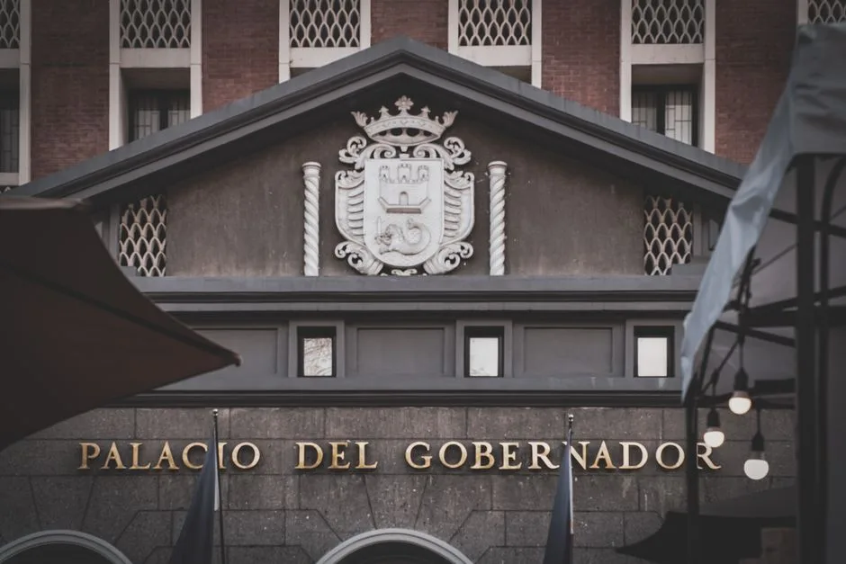 Feijóo celebra la prórroga de Almaraz y la tacha de tardía