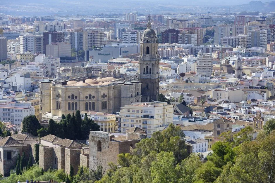 Feijóo reclama confinar Ceuta por riesgo de sarna y tuberculosis
