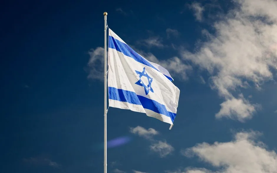 Netanyahu lidera, Eisenkot no suma y árabes piden voz