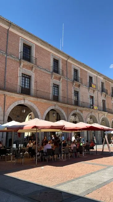 Sanidad admite en privado que la inversión en personal es insuficiente